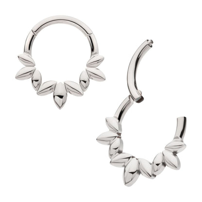 Titanium Clustered 3-Petal Flower Front Facing Hinged Segment Clicker