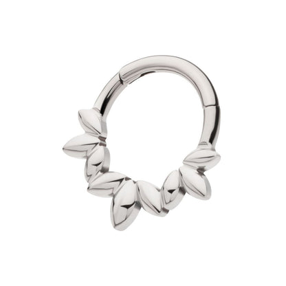 Titanium Clustered 3-Petal Flower Front Facing Hinged Segment Clicker