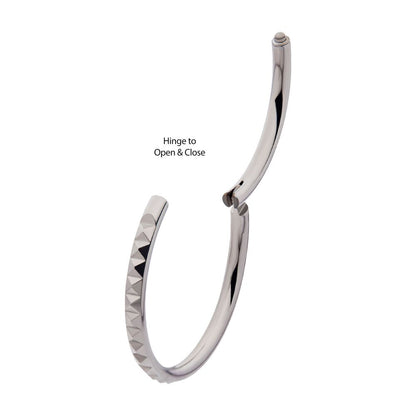 Titanium with Pyramid Design Side Facing Hinged Segment Clicker